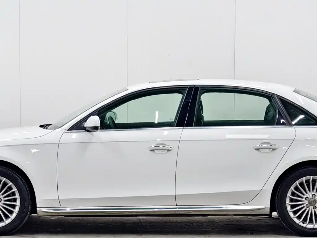 Audi A4L 2016