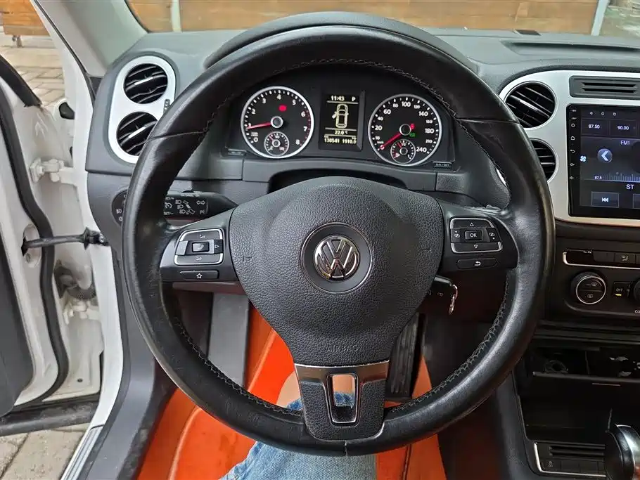 Volkswagen Tiguan 2017 — фото 15