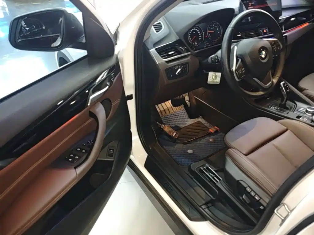 BMW X1 2019 — фото 16