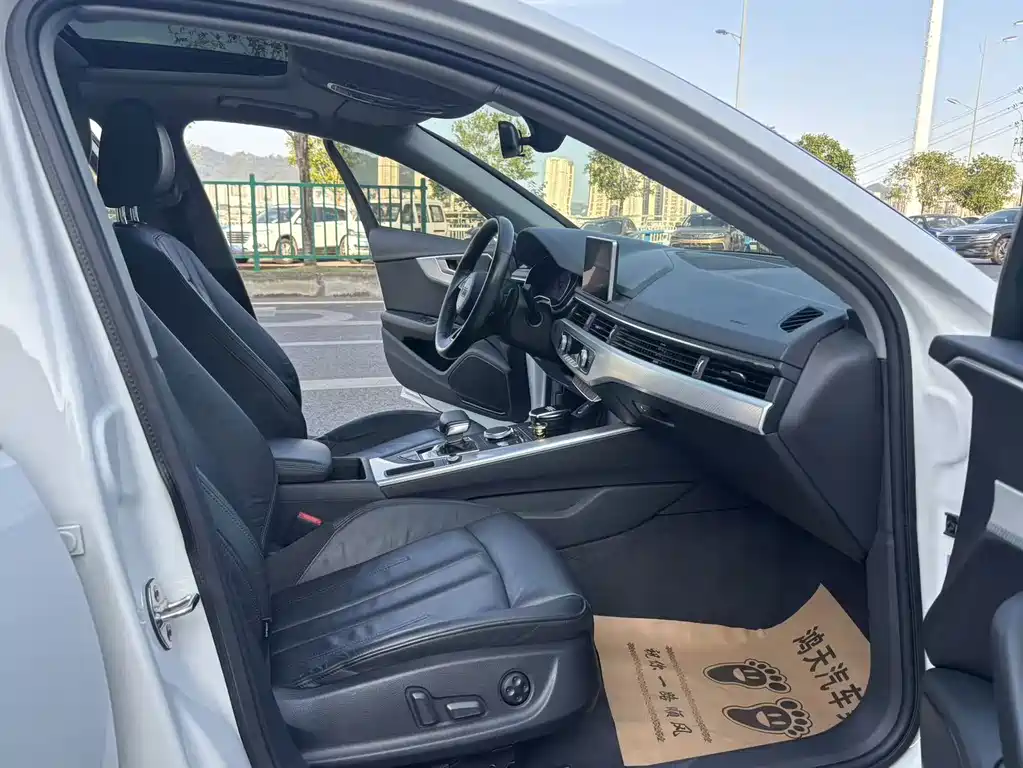 Audi A4L 2017