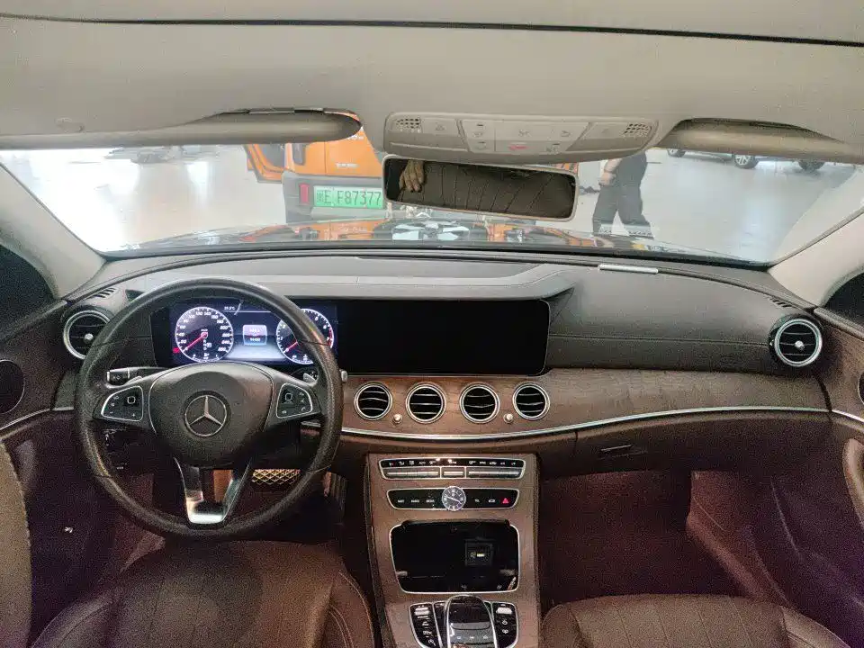 Mercedes-Benz E-Class 2018