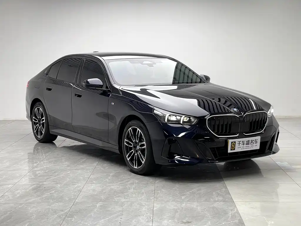 BMW 5 Series 2025