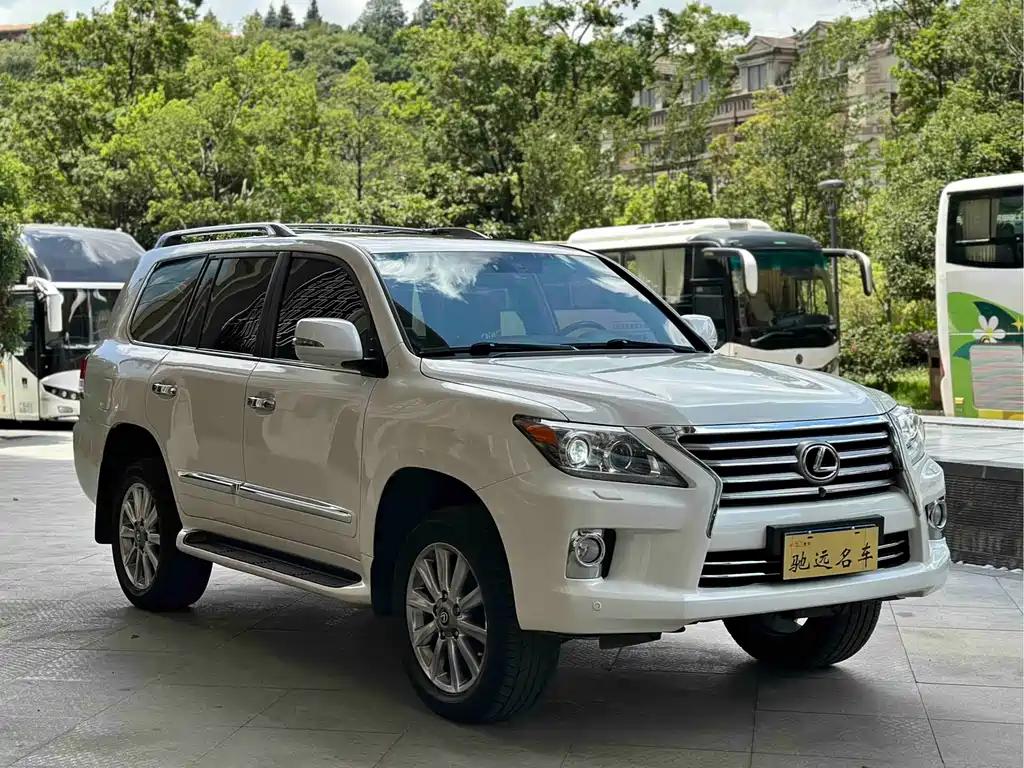 Lexus LX 2013 — фото 3