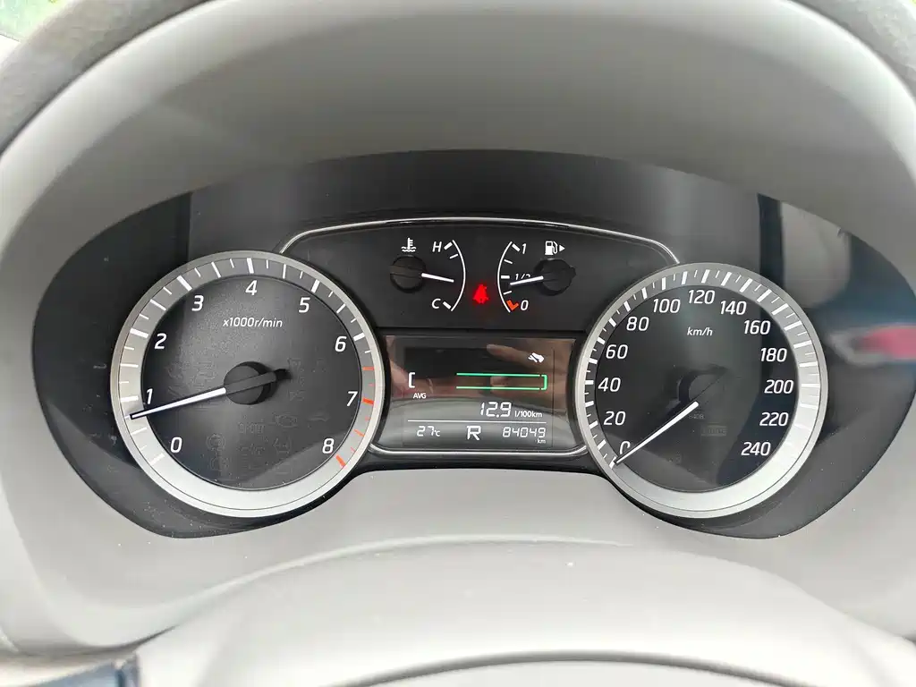 Nissan Sylphy 2013 — фото 18