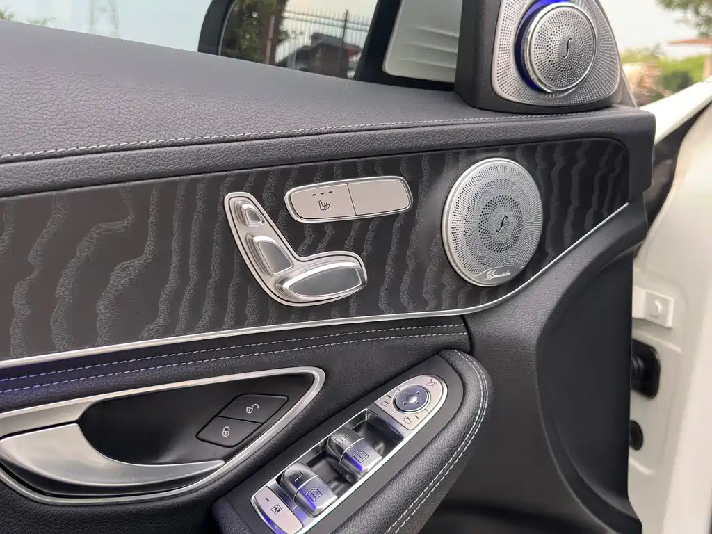 Mercedes-Benz C-Class 2019
