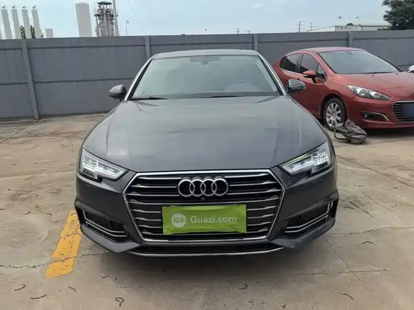 Audi A4L 2020