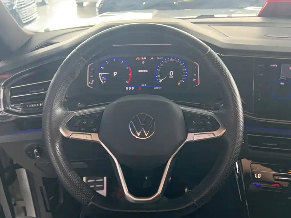 Volkswagen X 2022