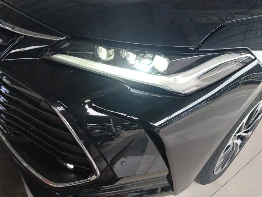 Toyota Avalon 2022 — фото 24