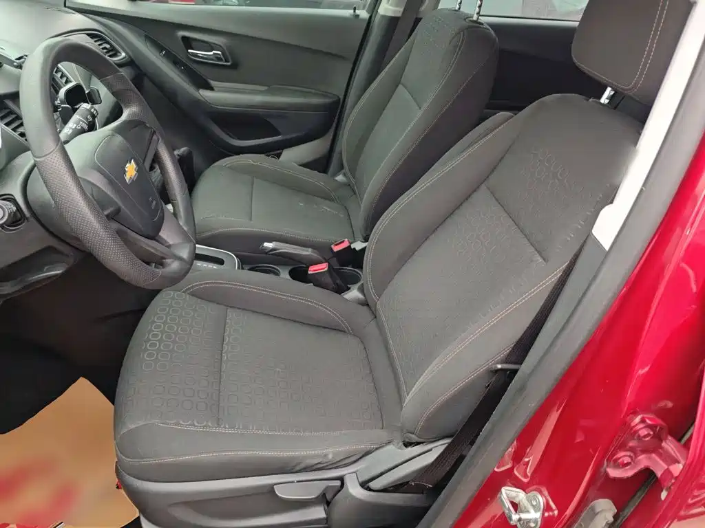 Chevrolet Trax 2017 — фото 11