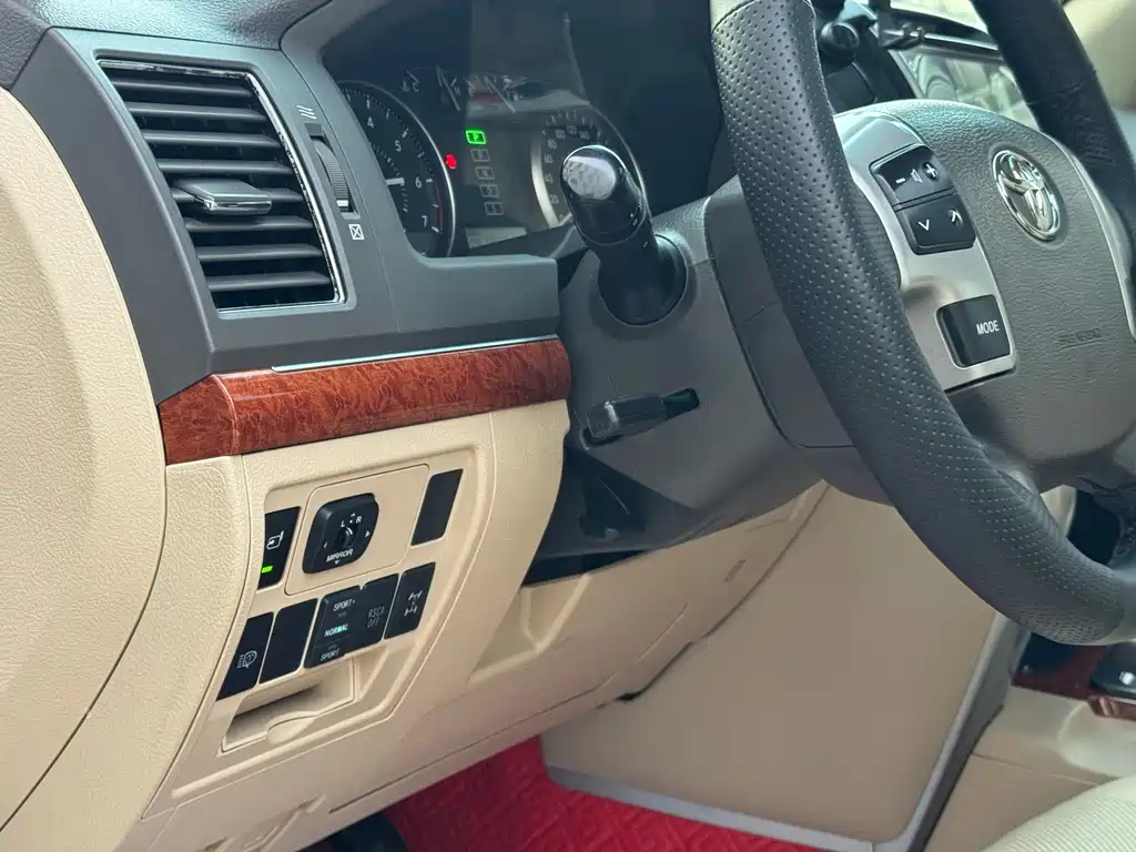 Toyota Land Cruiser 2016 — фото 14