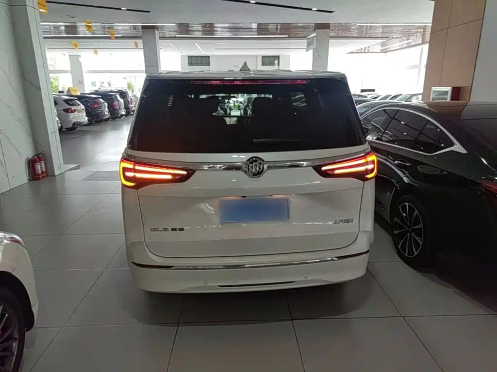 Buick GL8 2023