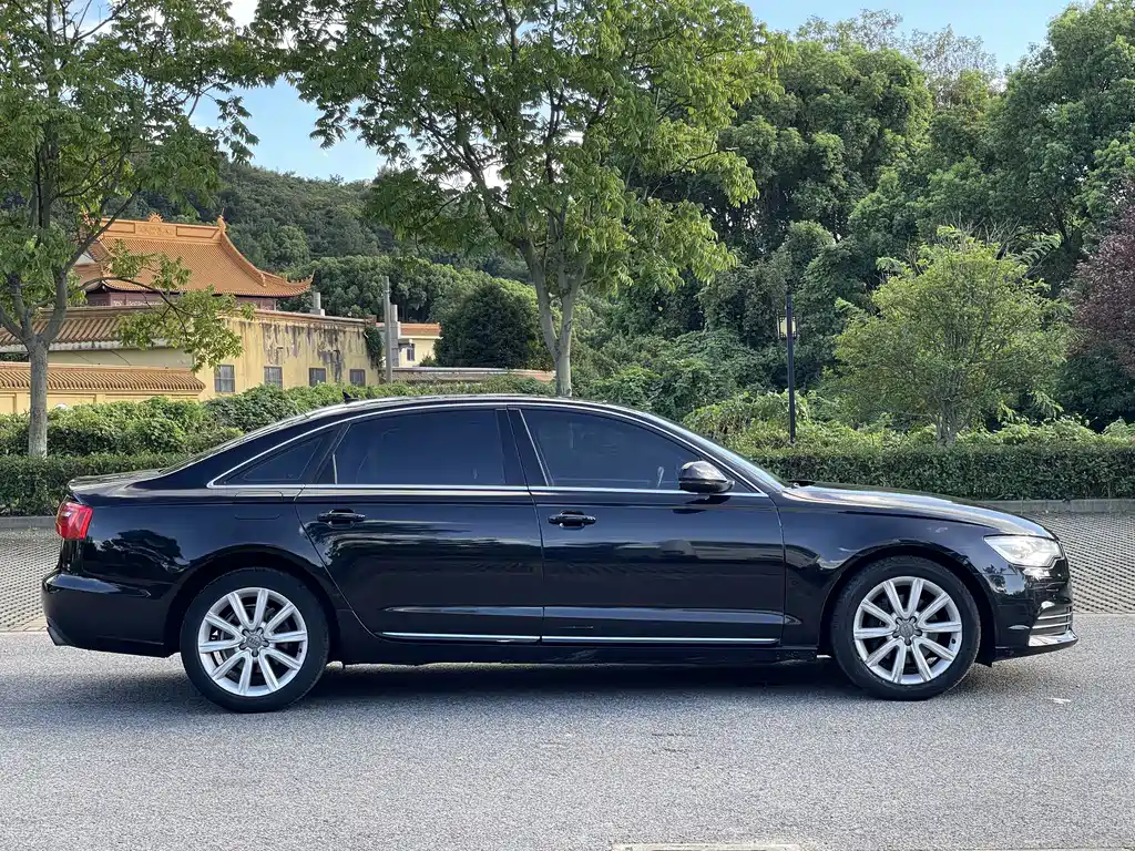Audi A6L 2015 — фото 4
