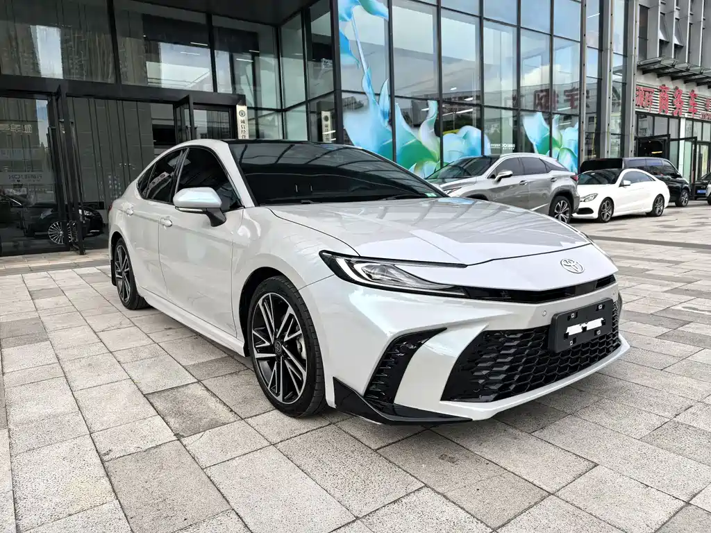 Toyota Camry 2024