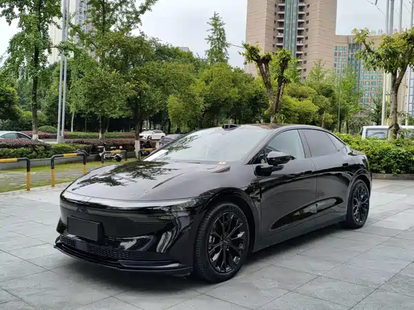 Zeekr 007 2024