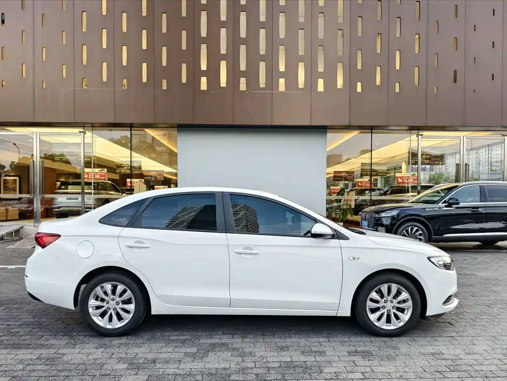 Buick Excelle 2021