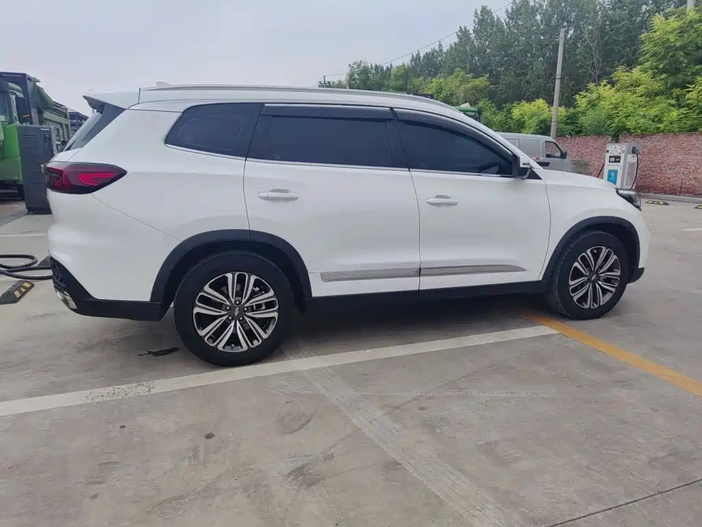 Chery Tiggo 8 2020 — фото 11