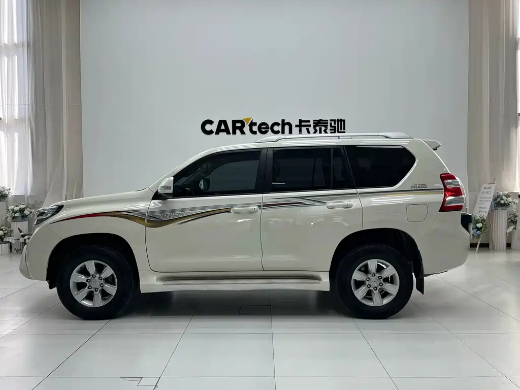 Toyota Prado 2015 — фото 10