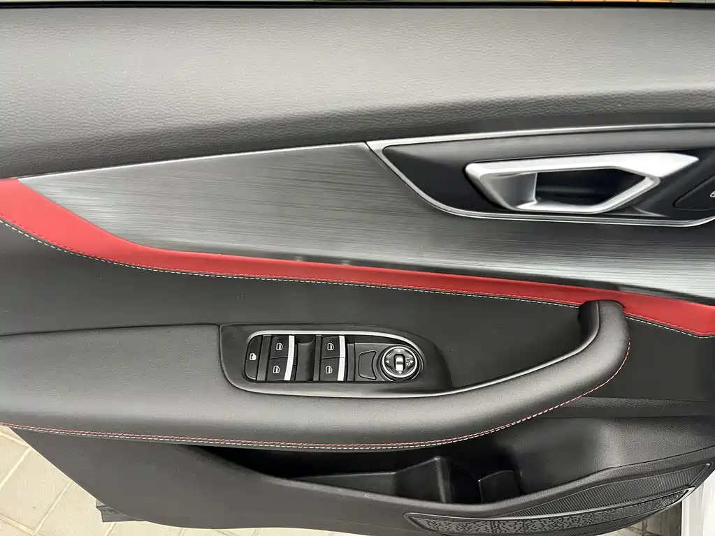 Chery Tiggo 7 2023 — фото 17