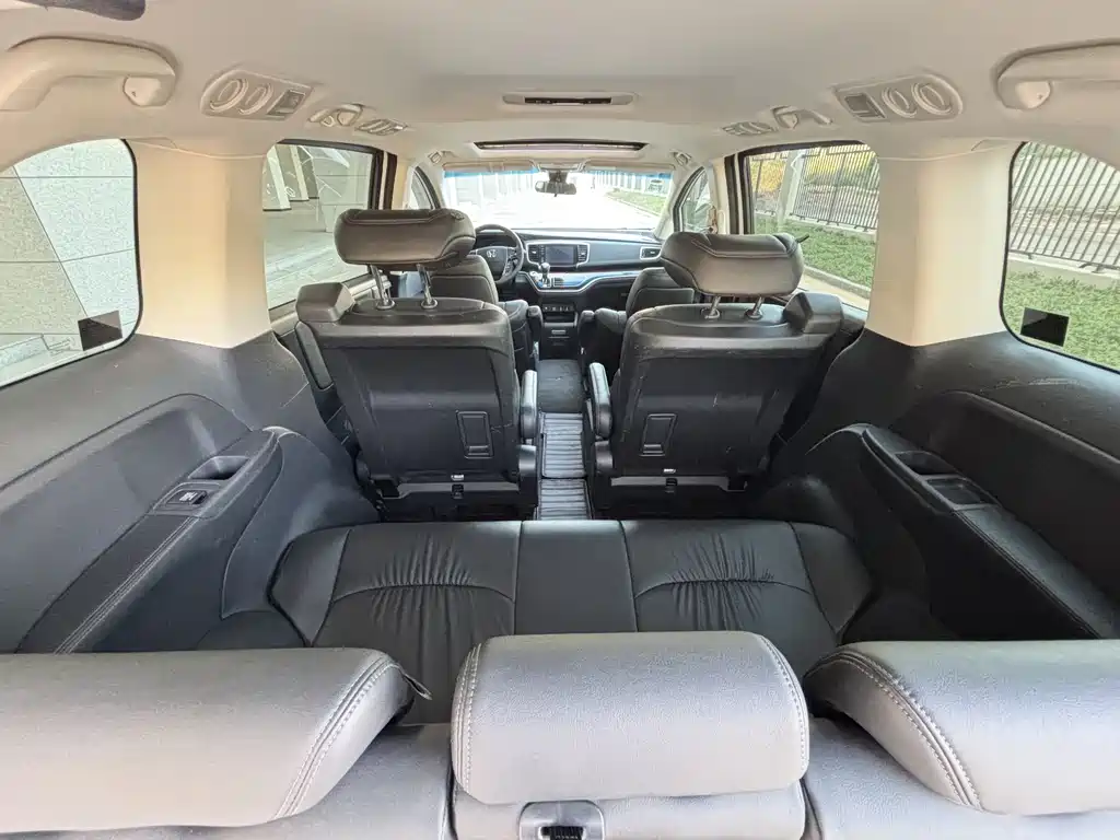 Honda Odyssey 2021 — фото 18