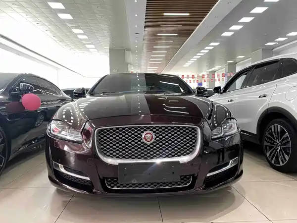 Jaguar XJ 2017