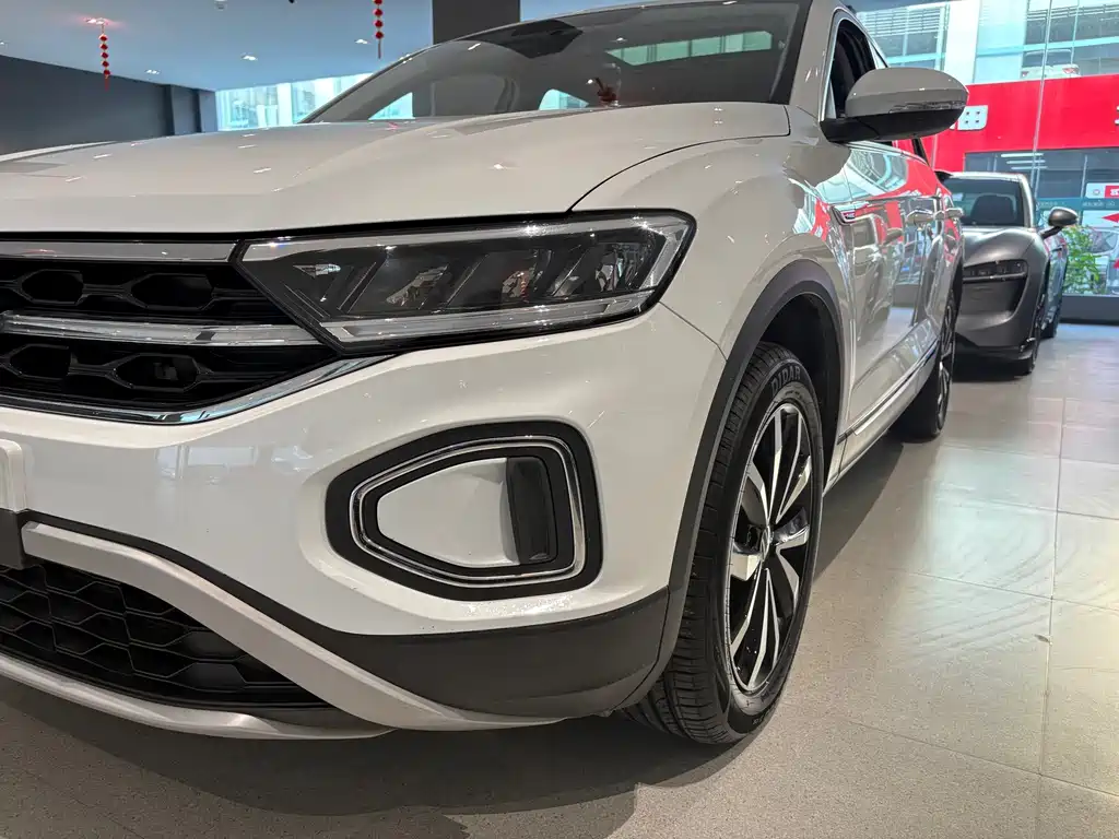 Volkswagen T-Roc 2024 — фото 13