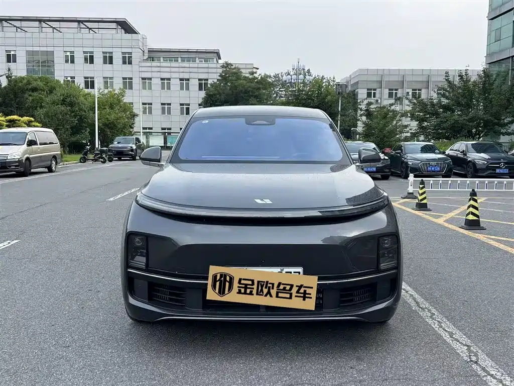 Li Auto Li L8 2023