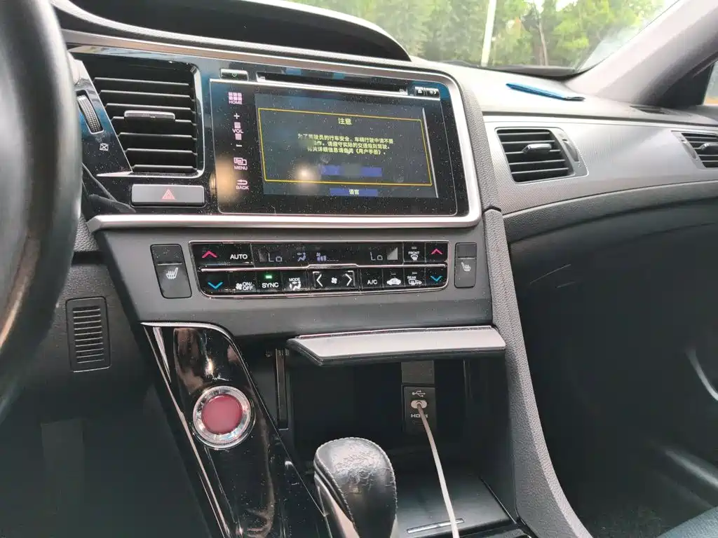 Honda Spirior 2015 — фото 13