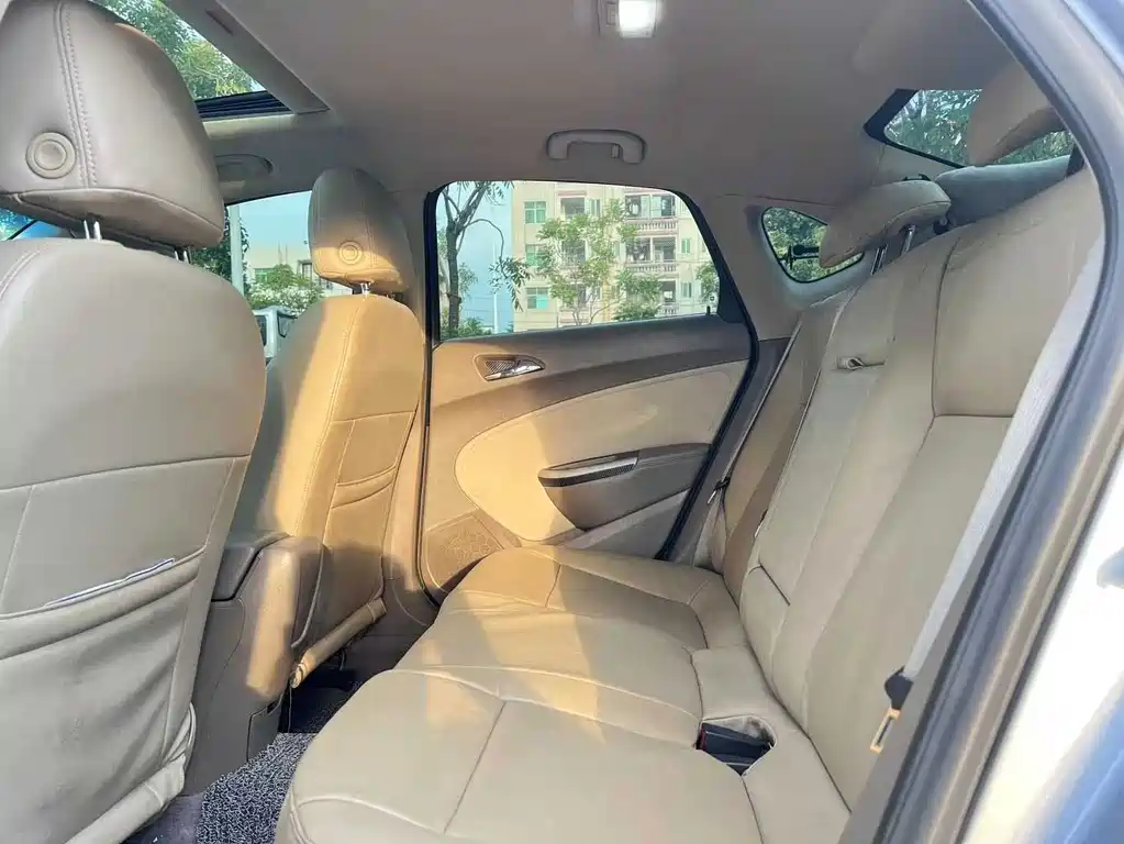 Buick Excelle GT 2015 — фото 10