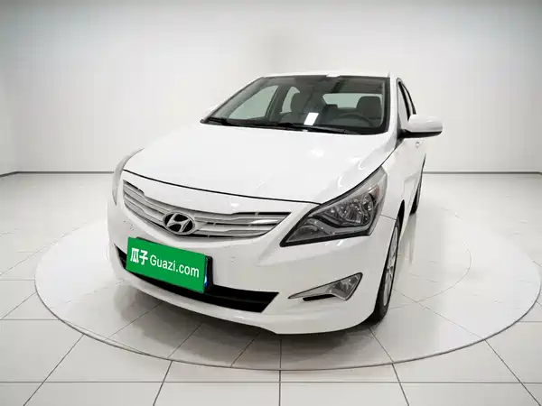 Hyundai Rui Yi 2015
