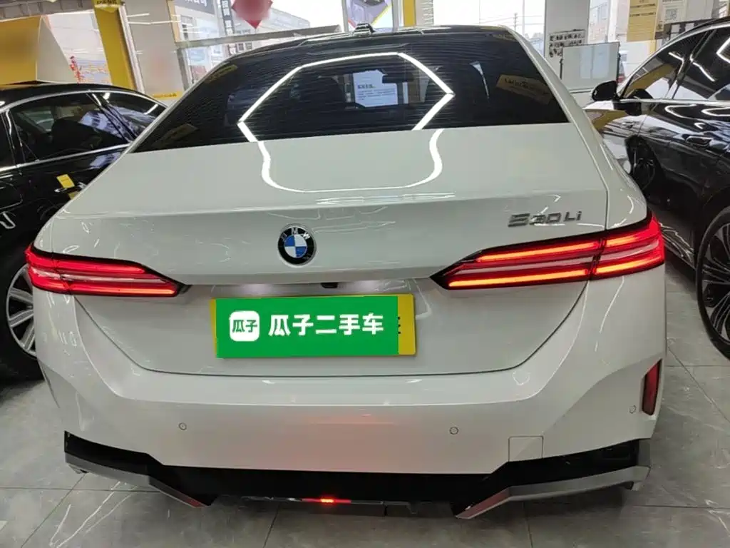 BMW 5 Series 2024