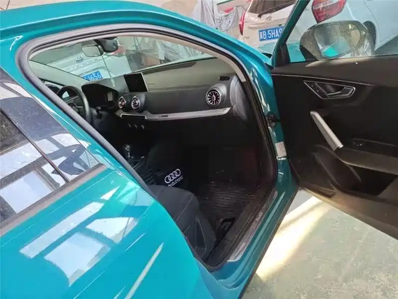 Audi Q2L 2020