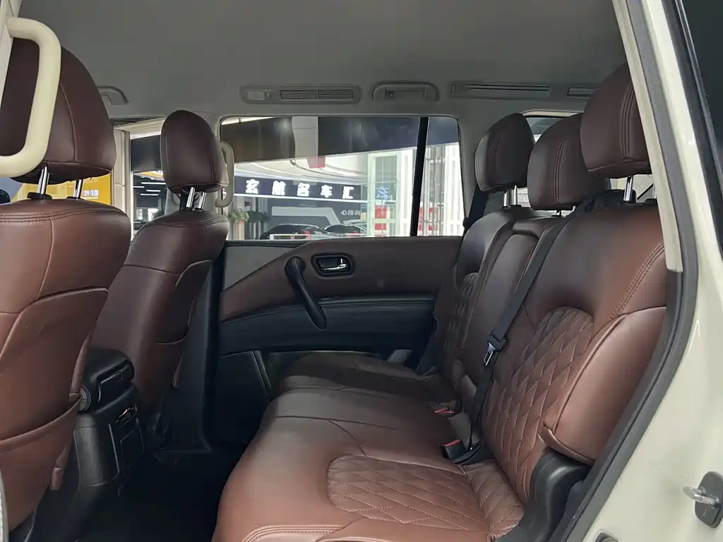 Nissan Patrol 2018 — фото 16
