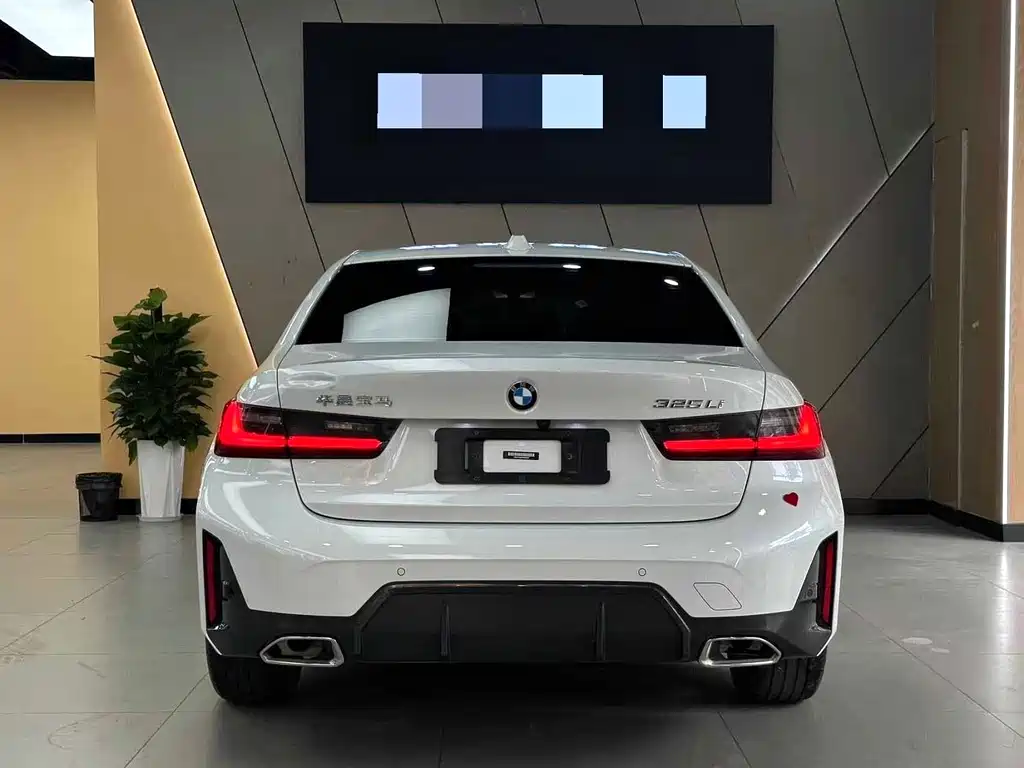 BMW 3 Series 2023