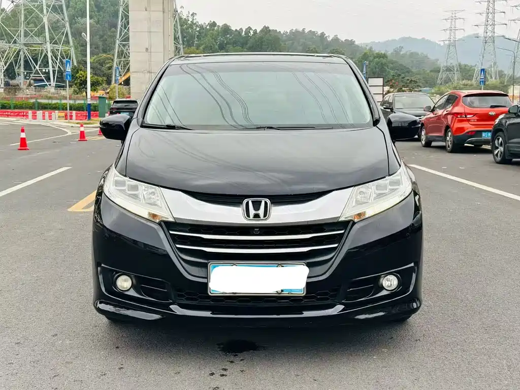 Honda Odyssey 2017 — фото 2