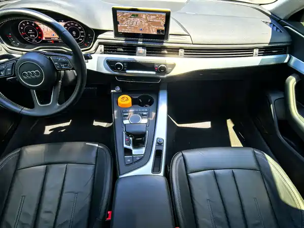 Audi A4L 2018