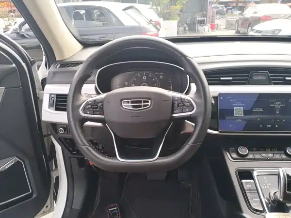 Geely Boyue 2021