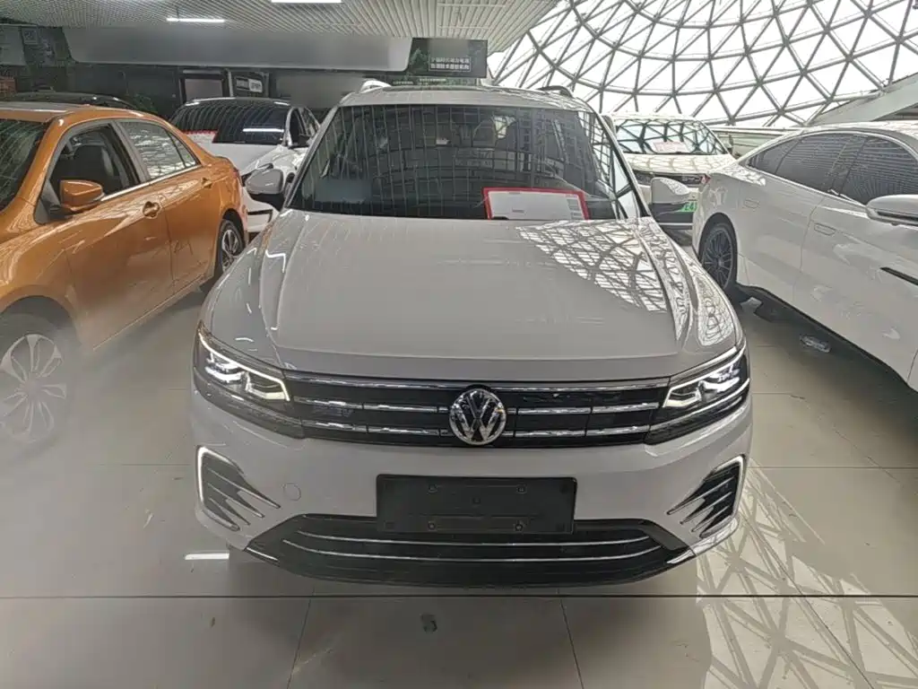 Volkswagen Tiguan L PHEV 2020 — фото 3