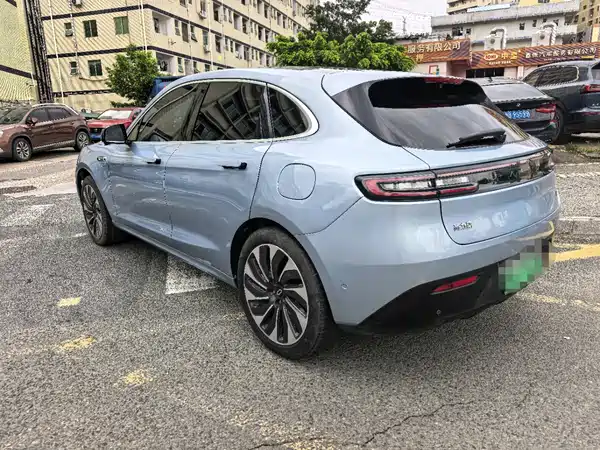 AITO M5 2024