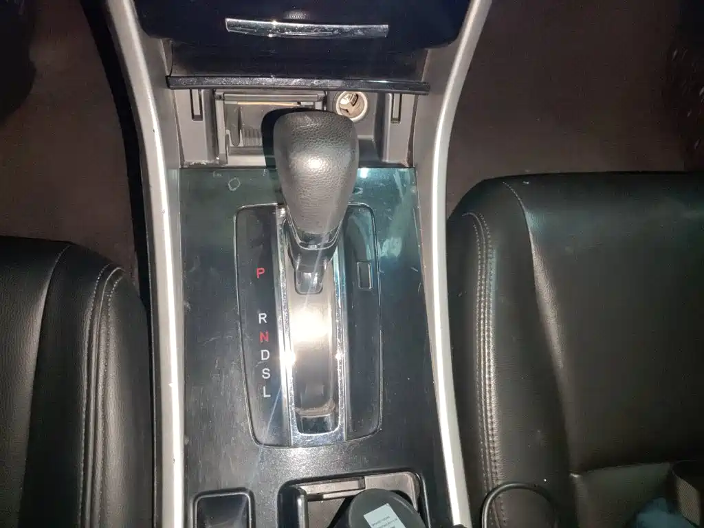 Honda Accord 2018 — фото 14