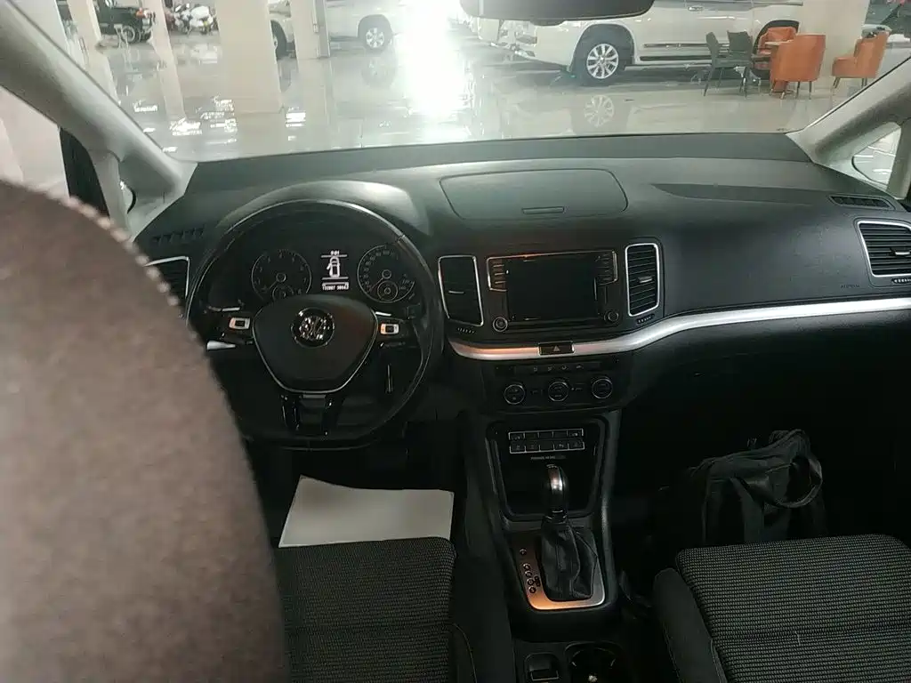 Volkswagen Sharan 2018 — фото 10