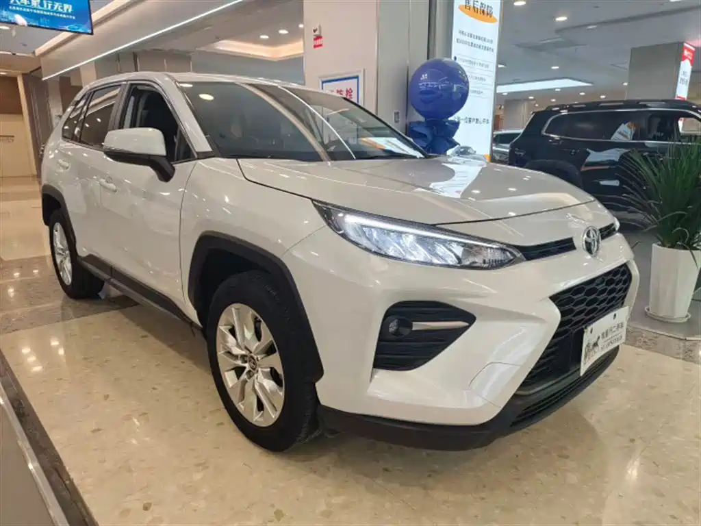Toyota Wildlander 2022 — фото 2
