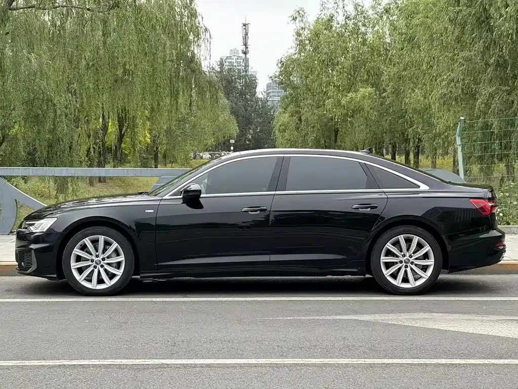 Audi A6L 2021 — фото 15