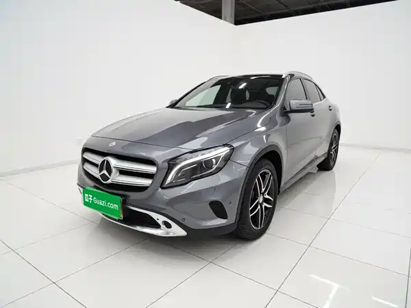 Mercedes-Benz GLA 2015
