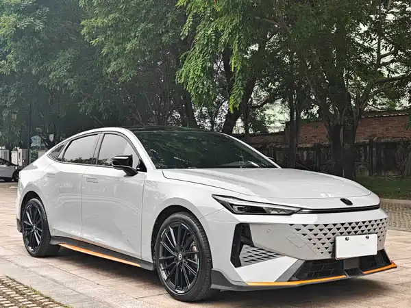 Changan UNI-V 2024