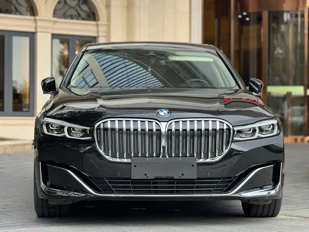 BMW 7 Series 2022 — фото 2