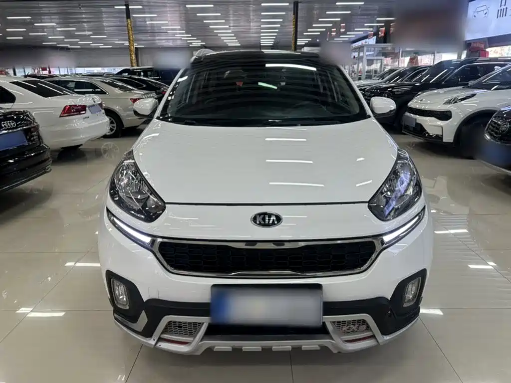Kia KX3 Proud Running 2016