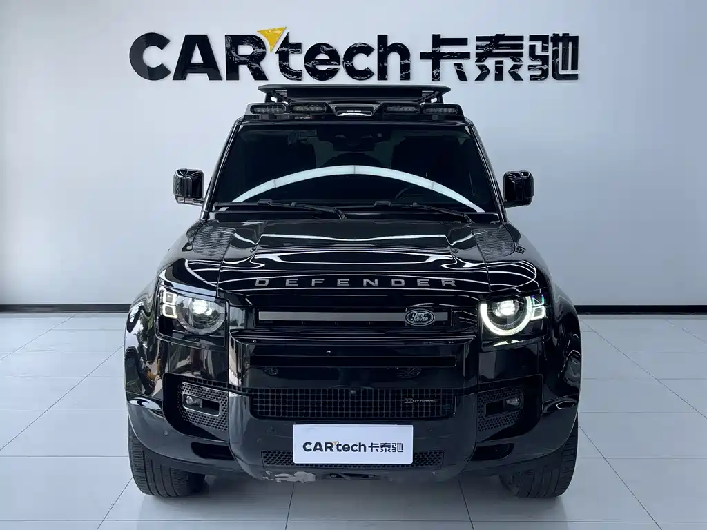 Land Rover Defender 2022