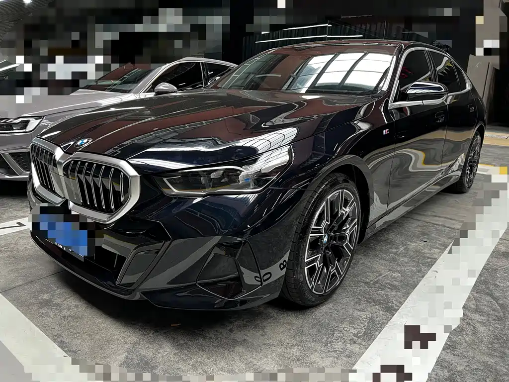 BMW 5 Series 2025