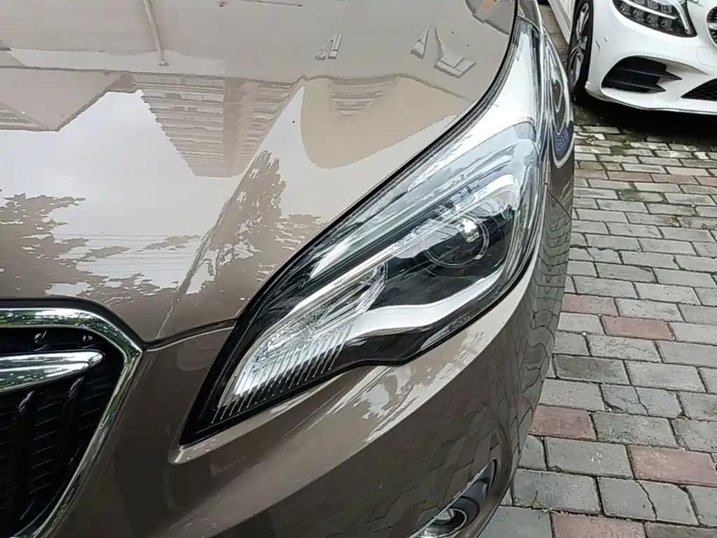 Buick Envision Plus 2019 — фото 24