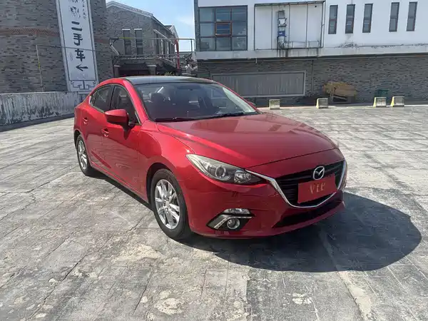 Mazda 3 Axela 2016